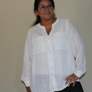 Shoe Dazzle plus size white blouse